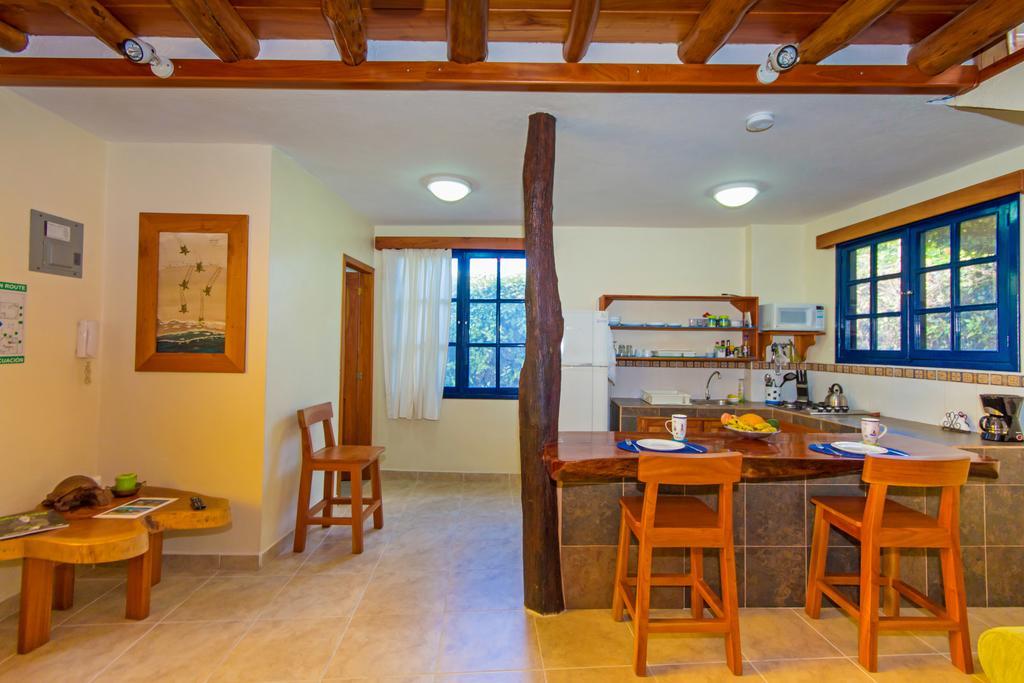 Galapagos Cottages Пуэрто-Айора Экстерьер фото